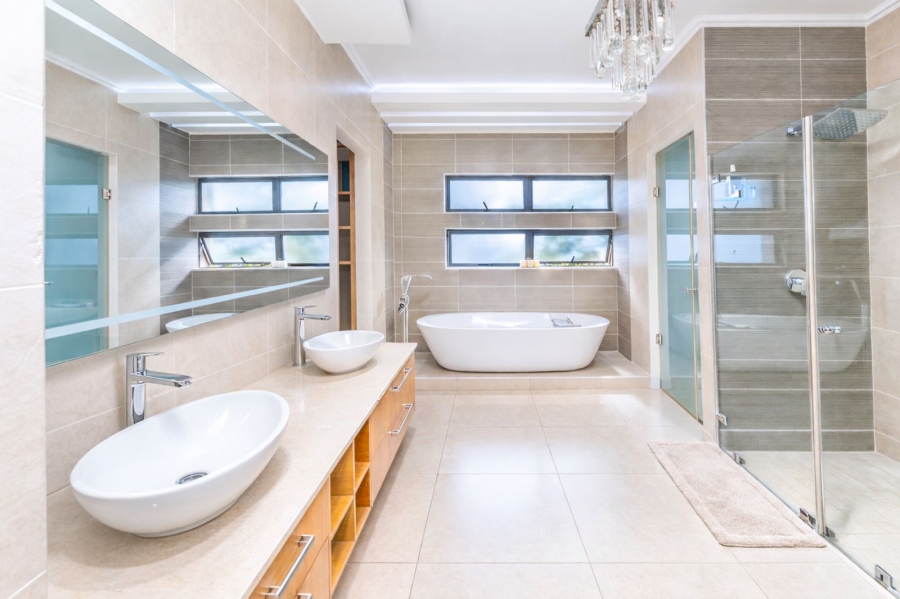 6 Bedroom Property for Sale in Waterfall Country Estate Gauteng