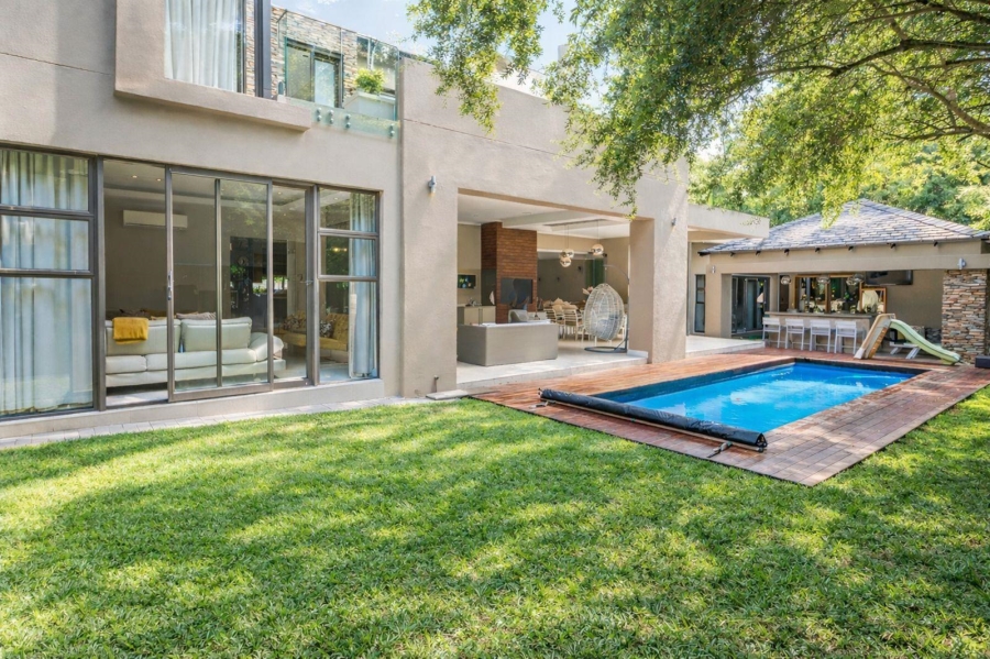 6 Bedroom Property for Sale in Waterfall Country Estate Gauteng
