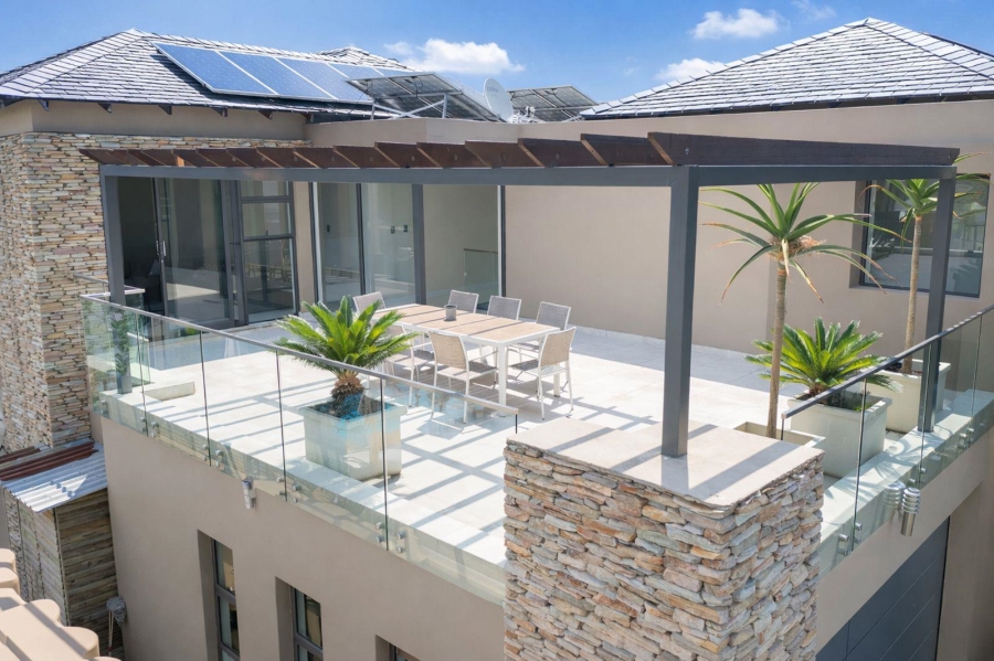 6 Bedroom Property for Sale in Waterfall Country Estate Gauteng