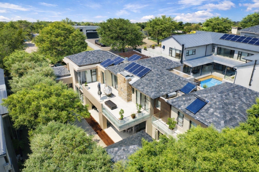6 Bedroom Property for Sale in Waterfall Country Estate Gauteng