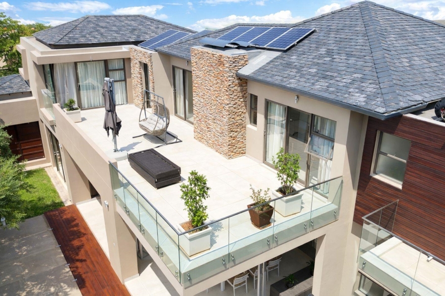 6 Bedroom Property for Sale in Waterfall Country Estate Gauteng