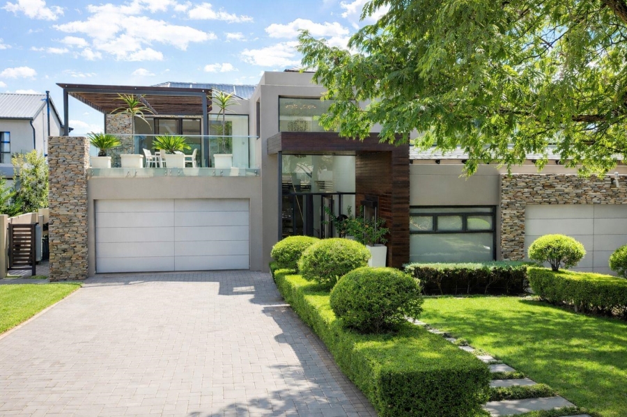 6 Bedroom Property for Sale in Waterfall Country Estate Gauteng