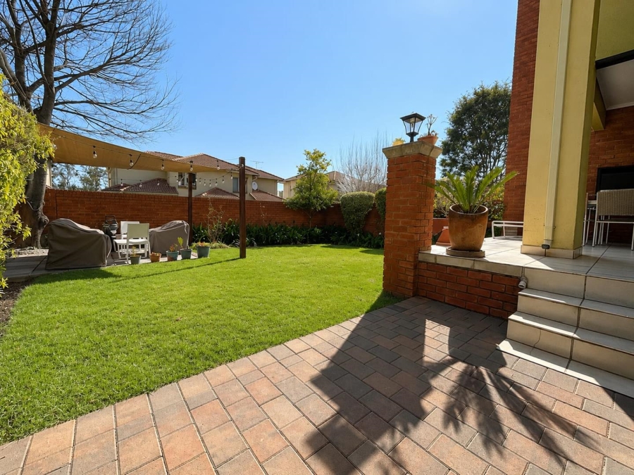 2 Bedroom Property for Sale in Douglasdale Gauteng