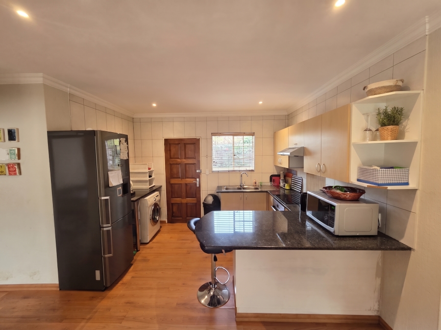2 Bedroom Property for Sale in Olivedale Gauteng