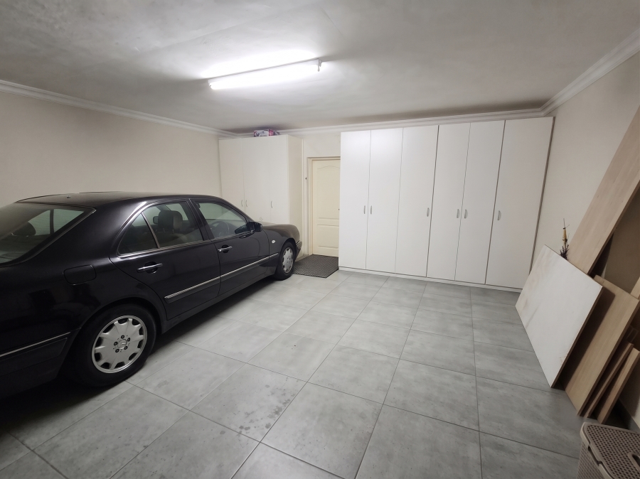 2 Bedroom Property for Sale in Olivedale Gauteng