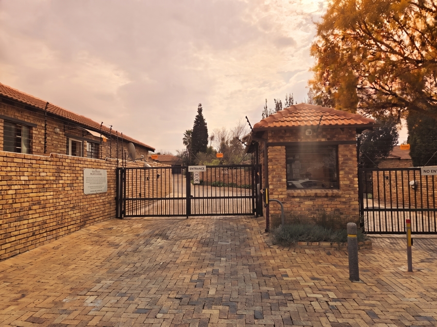 2 Bedroom Property for Sale in Olivedale Gauteng