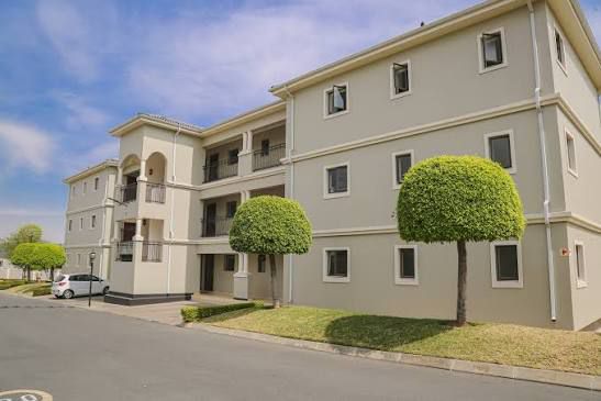 2 Bedroom Property for Sale in Fourways Gauteng
