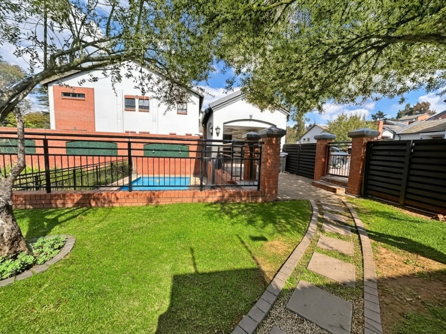 2 Bedroom Property for Sale in Bryanston Gauteng