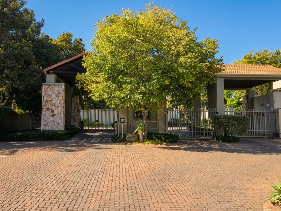 2 Bedroom Property for Sale in Bryanston Gauteng