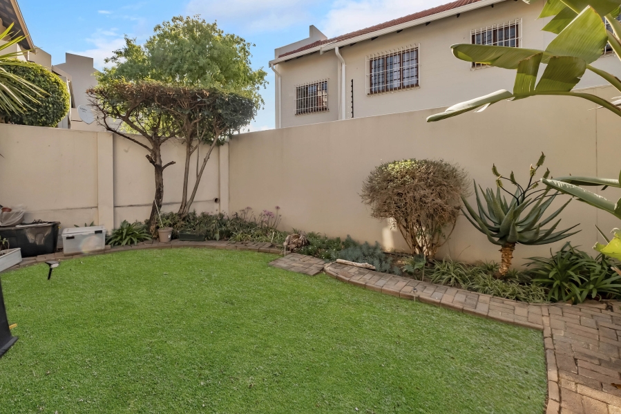 2 Bedroom Property for Sale in Sandown Gauteng