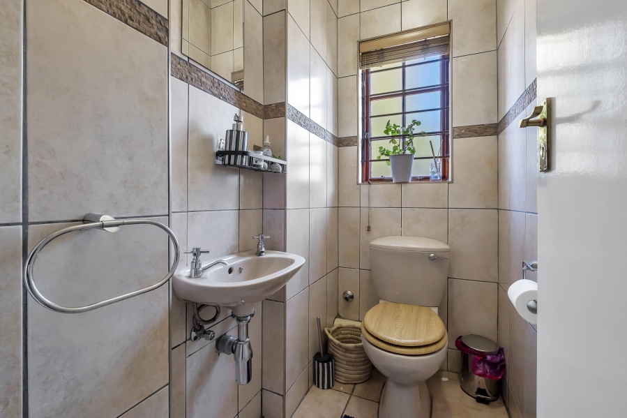 2 Bedroom Property for Sale in Sandown Gauteng