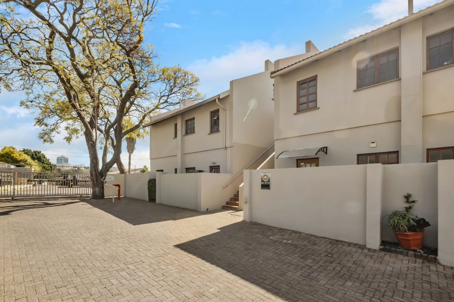 2 Bedroom Property for Sale in Sandown Gauteng