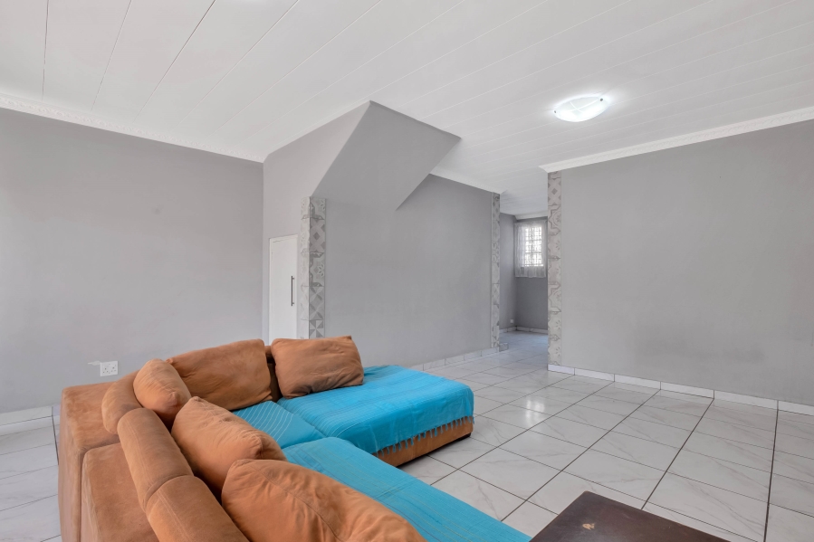 2 Bedroom Property for Sale in Windsor East Gauteng