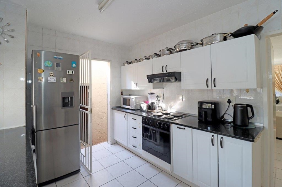 3 Bedroom Property for Sale in Marais Steyn Park Gauteng