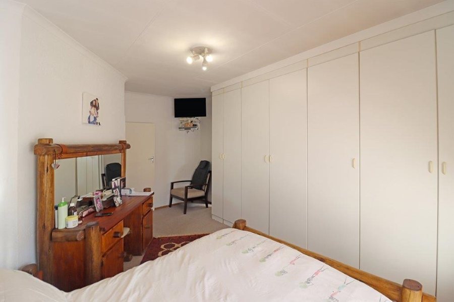 3 Bedroom Property for Sale in Marais Steyn Park Gauteng