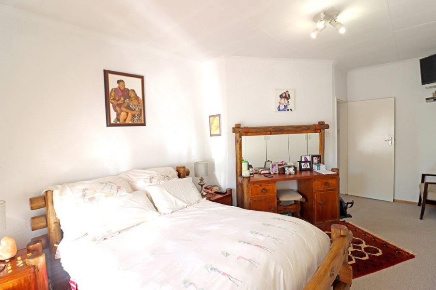 3 Bedroom Property for Sale in Marais Steyn Park Gauteng
