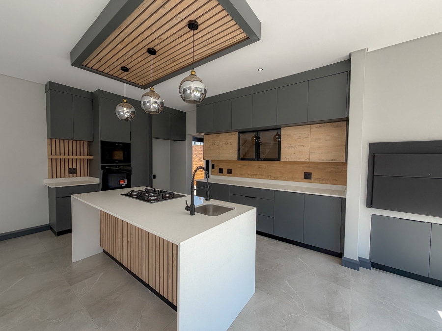 4 Bedroom Property for Sale in Fountainbrook Estate Gauteng