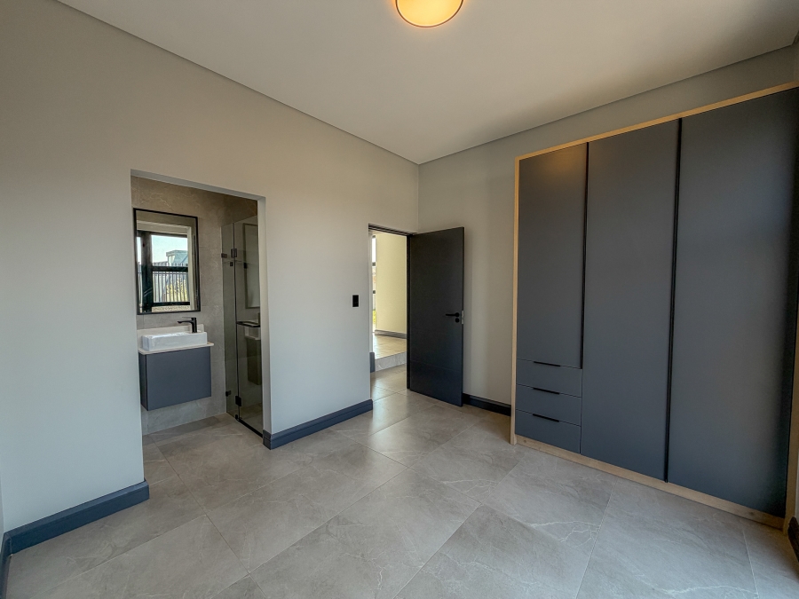 4 Bedroom Property for Sale in Fountainbrook Estate Gauteng