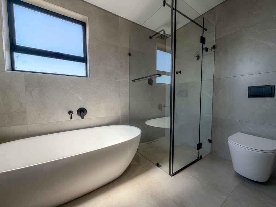 4 Bedroom Property for Sale in Fountainbrook Estate Gauteng