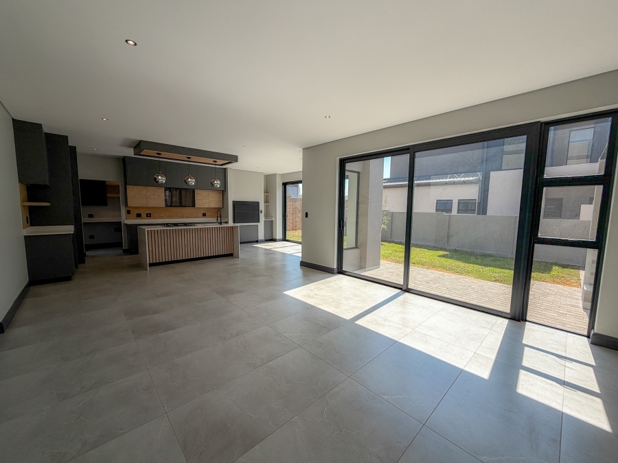 4 Bedroom Property for Sale in Fountainbrook Estate Gauteng
