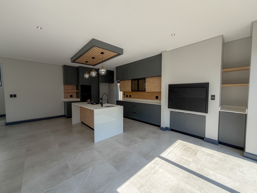 4 Bedroom Property for Sale in Fountainbrook Estate Gauteng