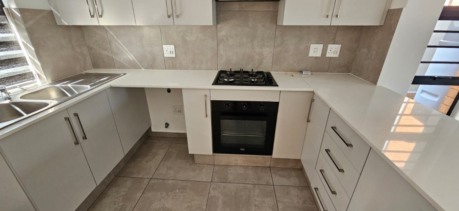3 Bedroom Property for Sale in Alberante Gauteng