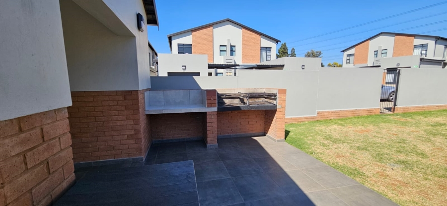 3 Bedroom Property for Sale in Alberante Gauteng