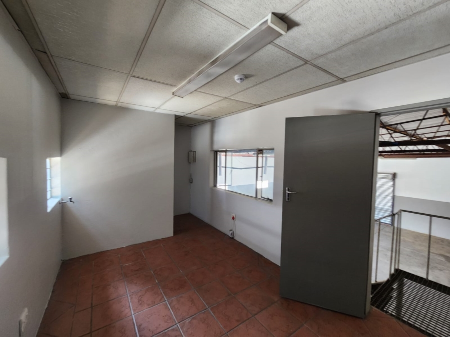To Let Commercial Property for Rent in Derdepoort Gauteng