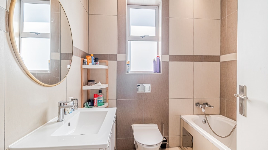 2 Bedroom Property for Sale in Modderfontein Gauteng