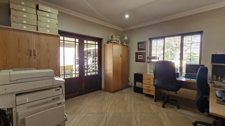 3 Bedroom Property for Sale in Amberfield Gauteng