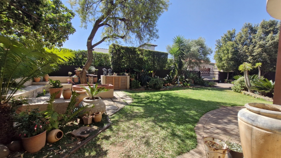 3 Bedroom Property for Sale in Amberfield Gauteng