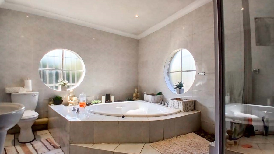 4 Bedroom Property for Sale in Parkrand Gauteng