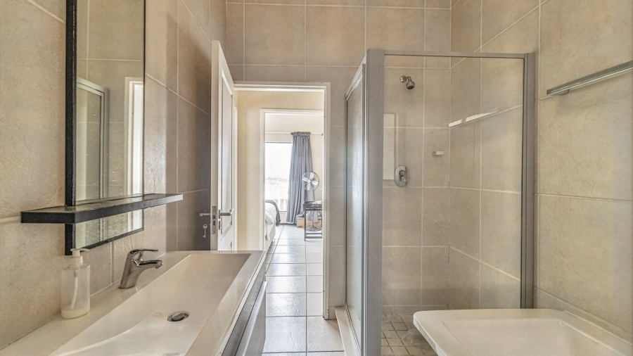 To Let 2 Bedroom Property for Rent in Greenstone Hill Gauteng