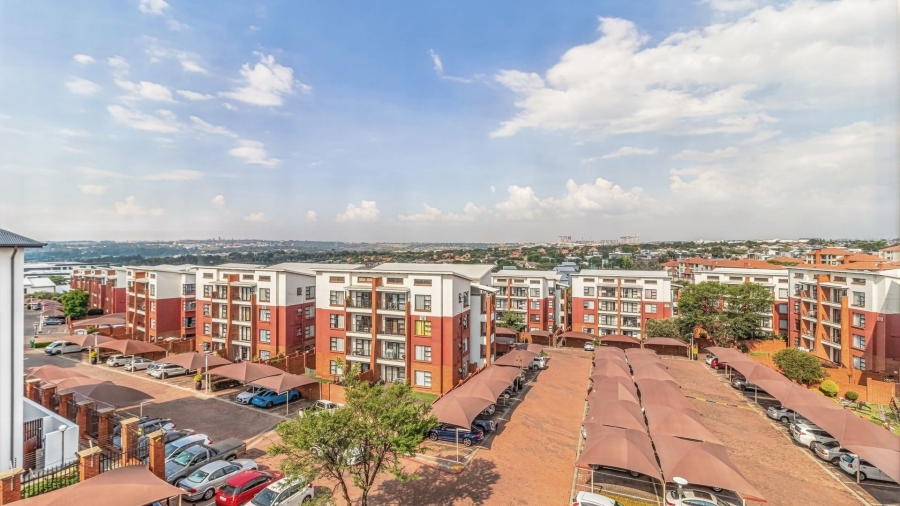 To Let 2 Bedroom Property for Rent in Greenstone Hill Gauteng