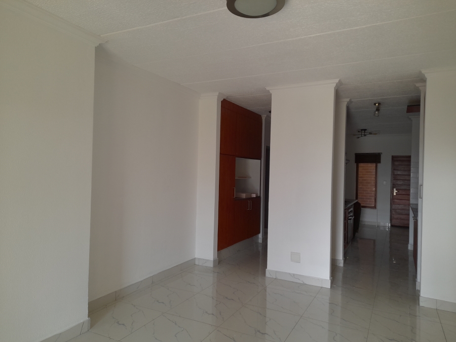 To Let 2 Bedroom Property for Rent in Carlswald North Estate Gauteng