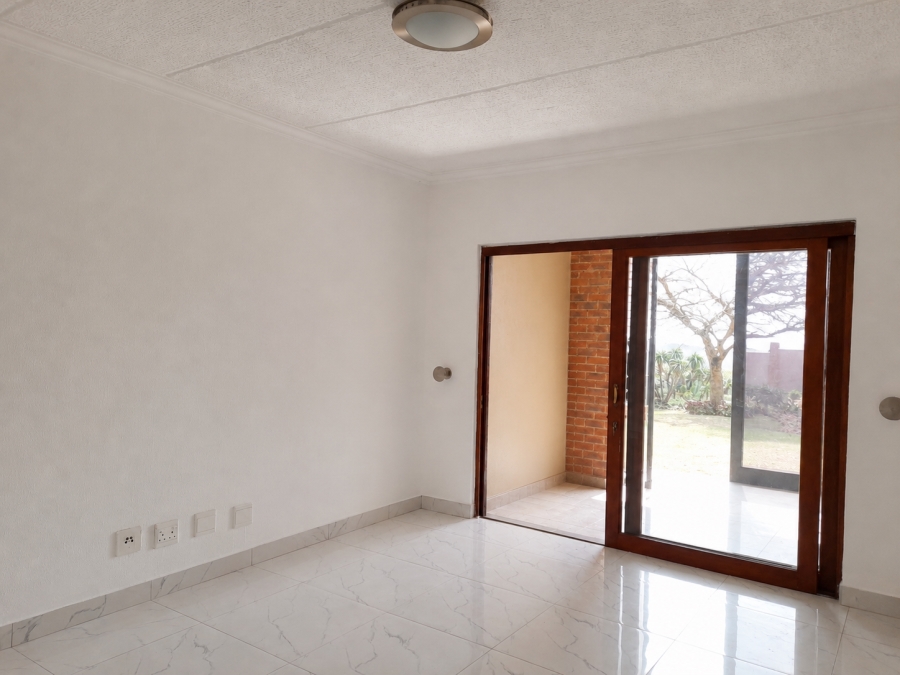 To Let 2 Bedroom Property for Rent in Carlswald North Estate Gauteng