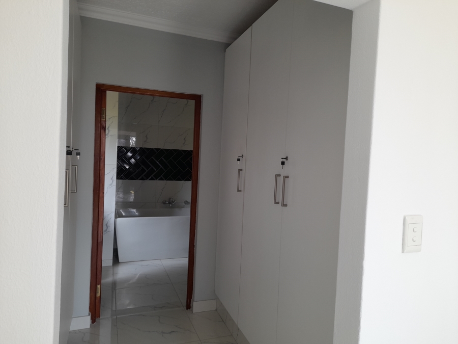 To Let 2 Bedroom Property for Rent in Carlswald North Estate Gauteng