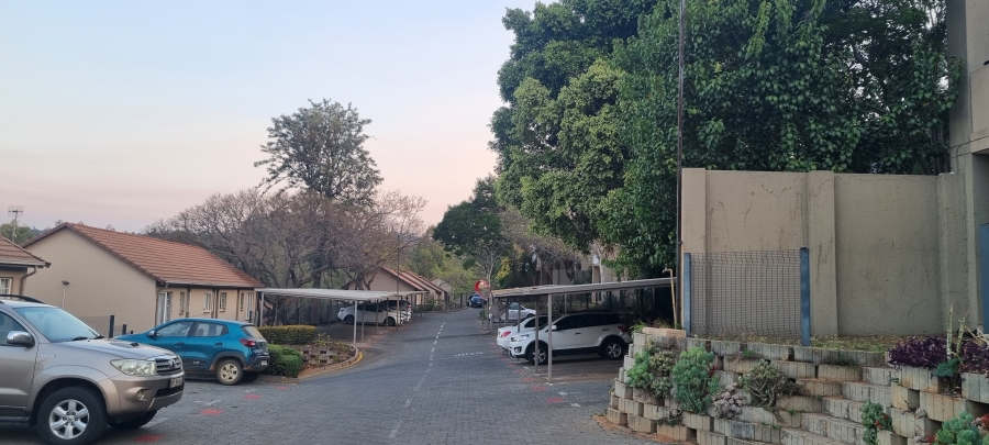 2 Bedroom Property for Sale in Newlands Gauteng