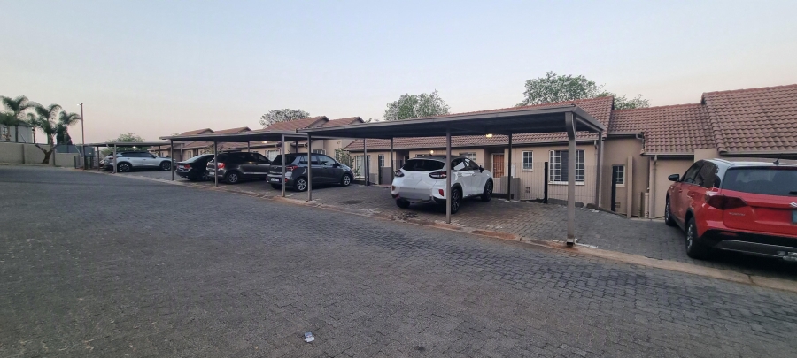 2 Bedroom Property for Sale in Newlands Gauteng