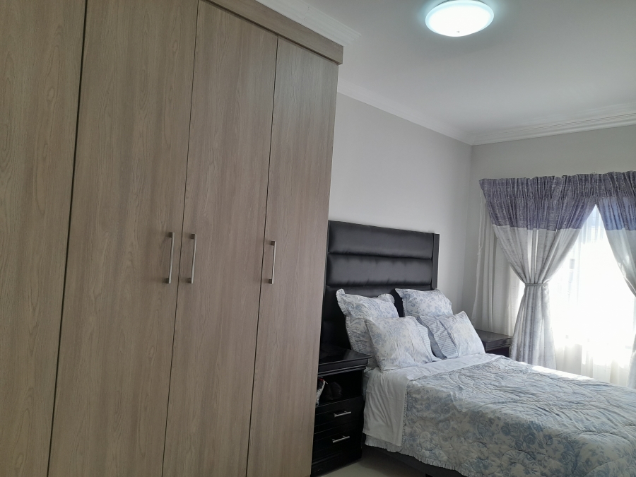 To Let 2 Bedroom Property for Rent in Halfway Gardens Gauteng