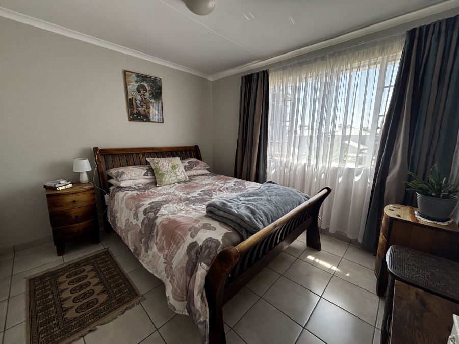 2 Bedroom Property for Sale in Verwoerdpark Gauteng