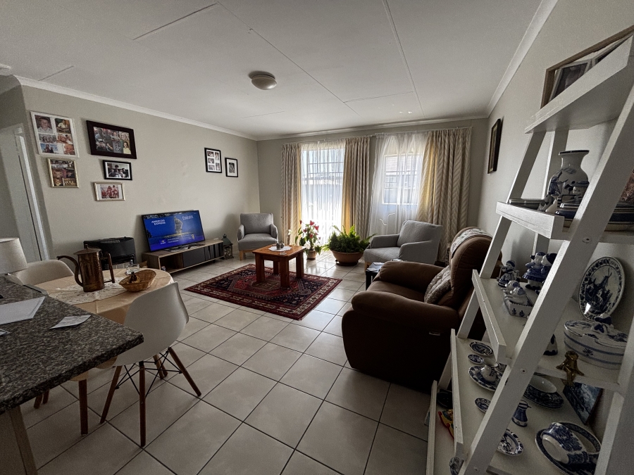 2 Bedroom Property for Sale in Verwoerdpark Gauteng