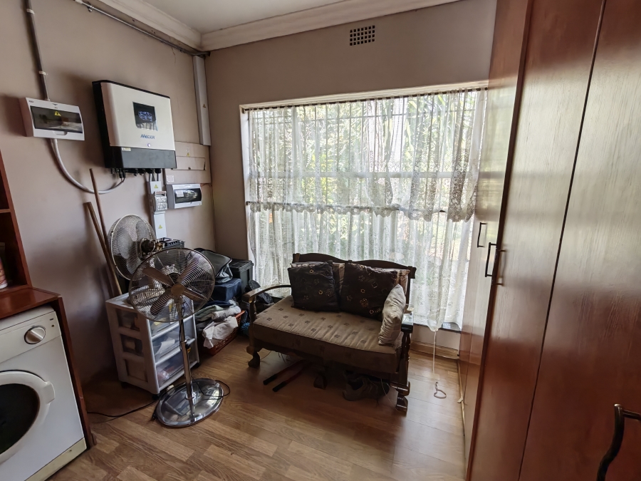5 Bedroom Property for Sale in Dorandia Gauteng