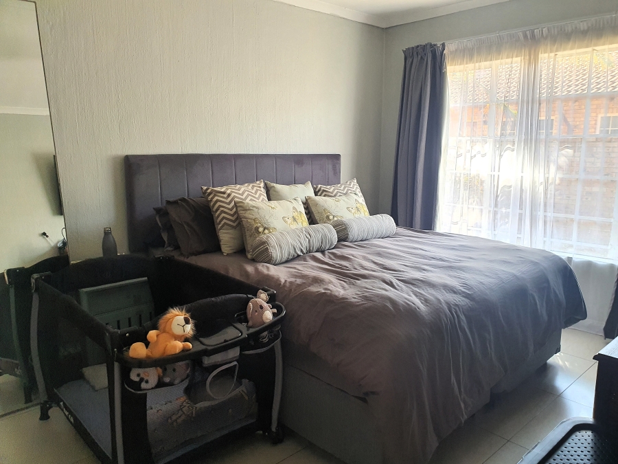 2 Bedroom Property for Sale in Equestria Gauteng