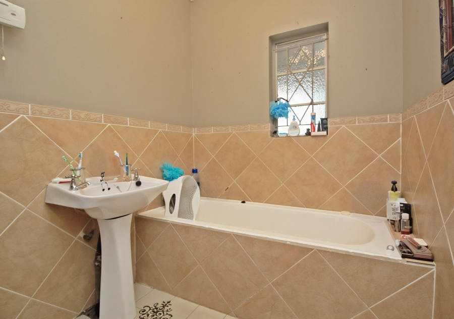 3 Bedroom Property for Sale in Marlands Gauteng