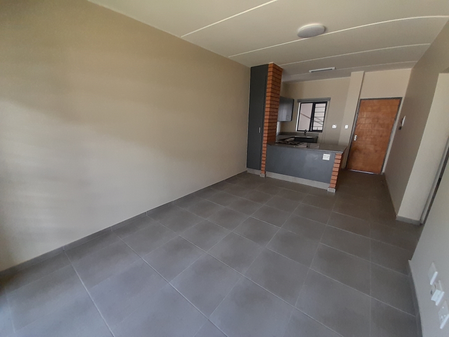 To Let 2 Bedroom Property for Rent in Vorna Valley Gauteng