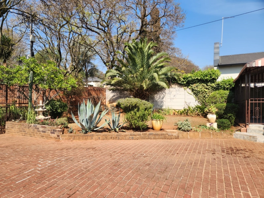 4 Bedroom Property for Sale in Kensington Gauteng