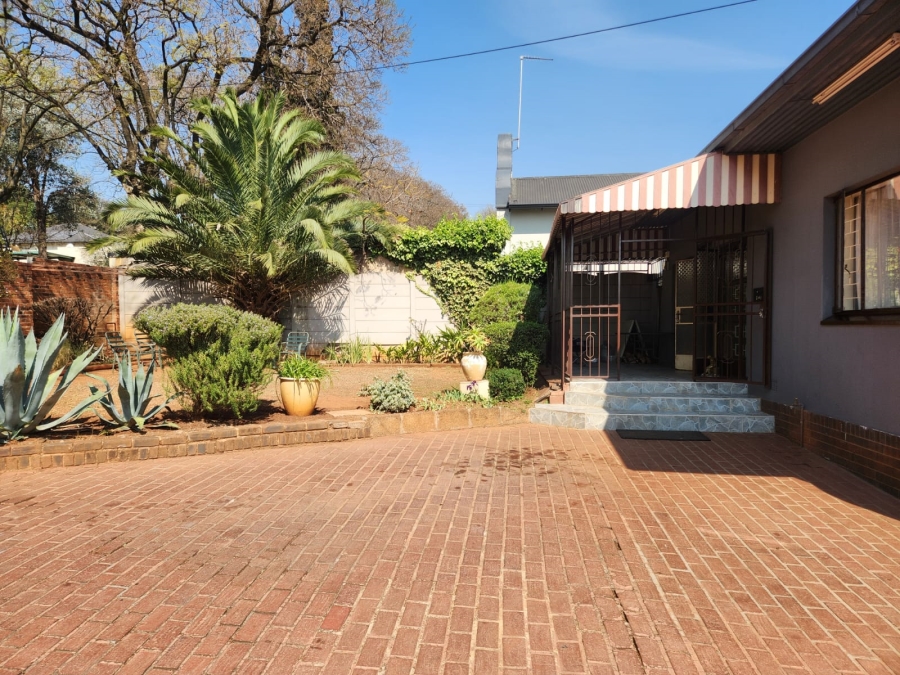 4 Bedroom Property for Sale in Kensington Gauteng