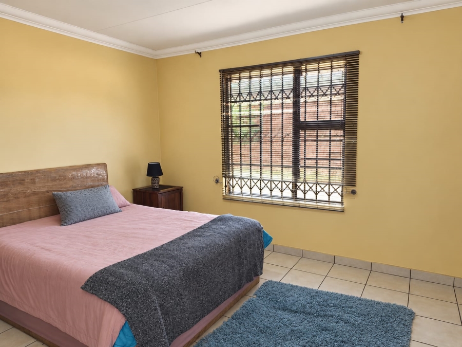 2 Bedroom Property for Sale in Kookrus Gauteng