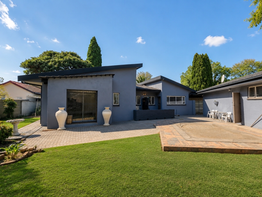 3 Bedroom Property for Sale in Risiville Gauteng